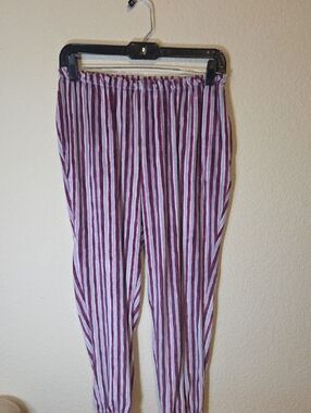 Simply Vera Vera Wang Maroon and White Vertical Stripe Pants